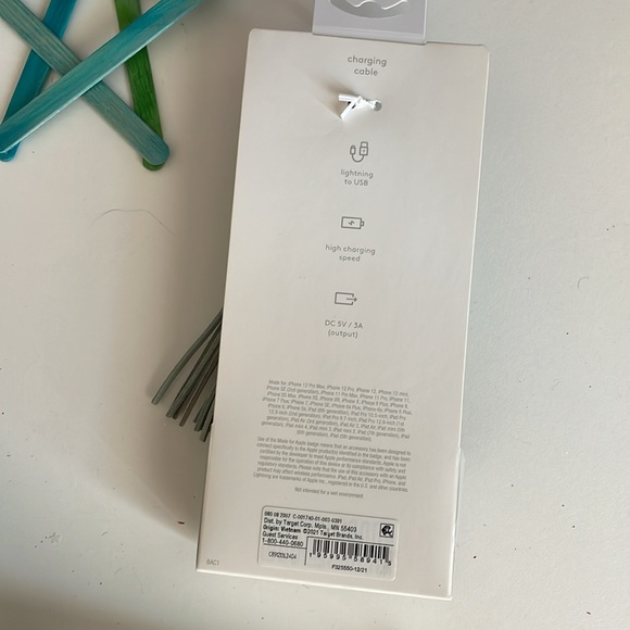 Heyday Sage Green Tassel iPhone iPad Charging Cable Keyring Keychain - Picture 4 of 9